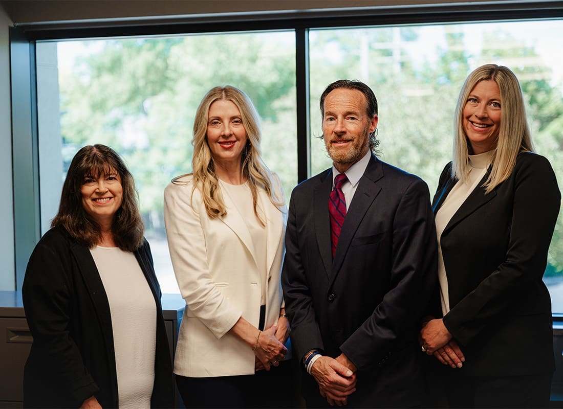 Join Our Team - Andrea, Kelly, Robert, and Julie Inside